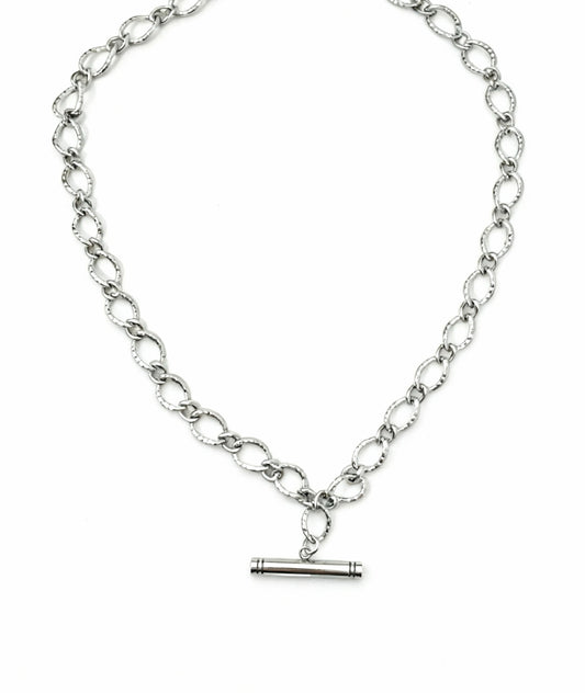 T Bar Oval Hammered necklace