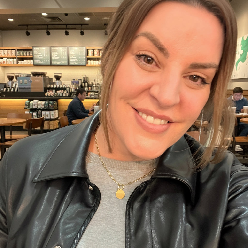 Round Minimalist paperclip charm keeper