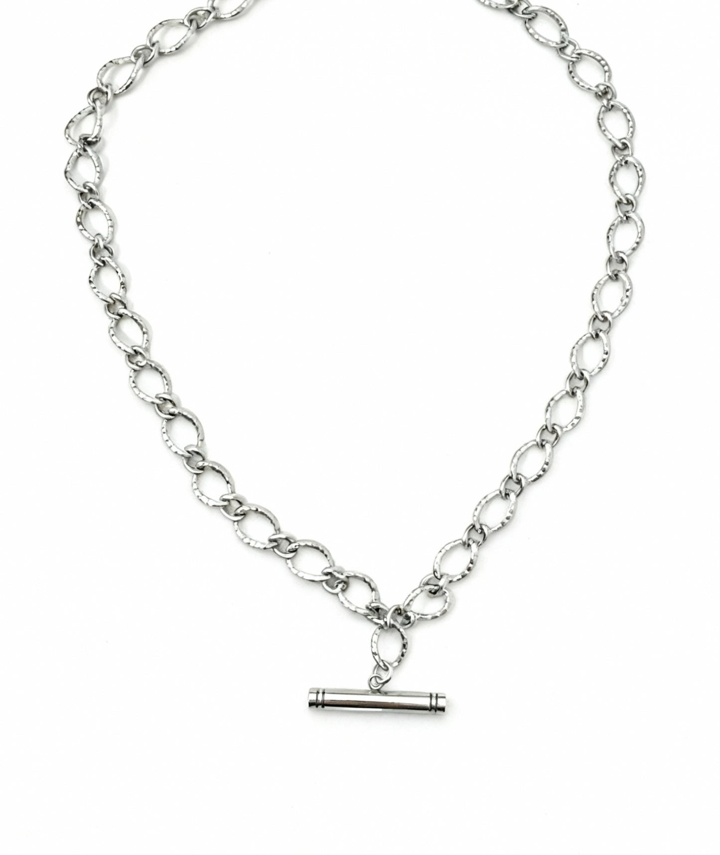 T Bar Oval Hammered necklace
