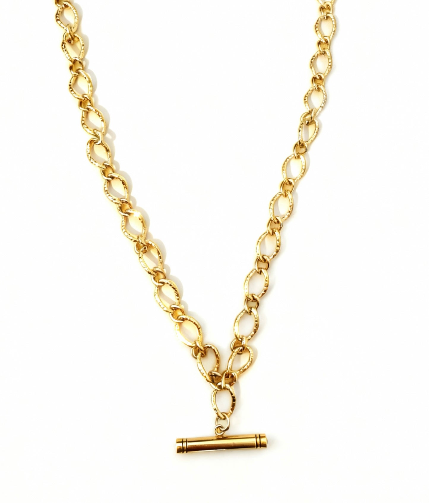 T Bar Oval Hammered necklace